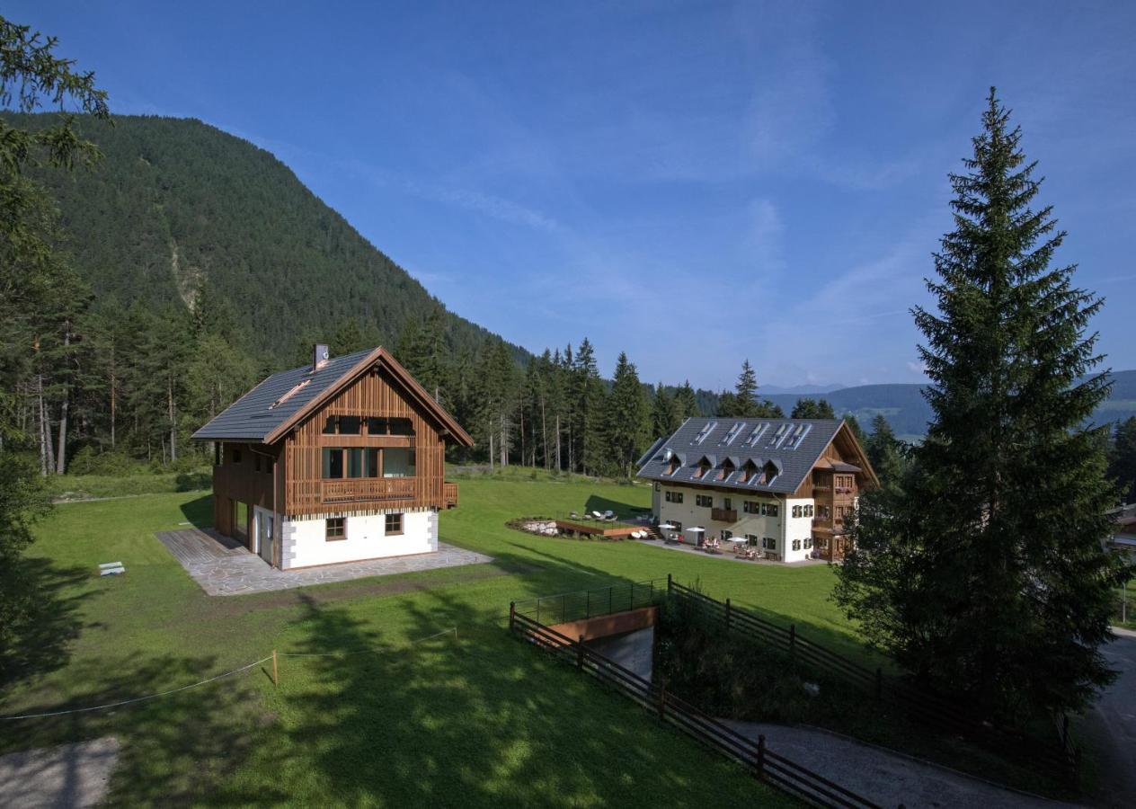Natura Boutique Chalet Wellness Spa 多比亚科 外观 照片